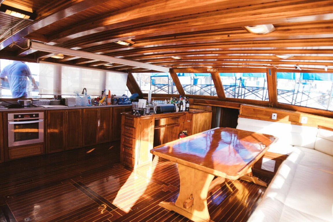 74' Luxury Sailing Boat