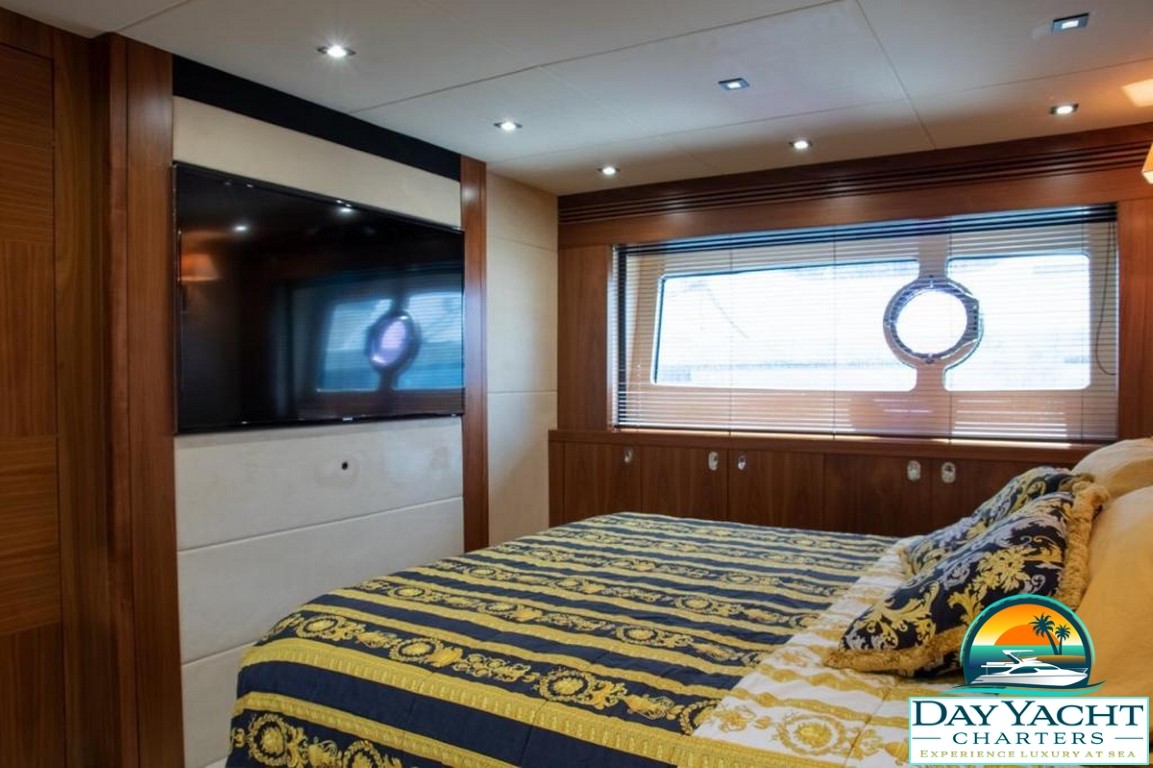 80ft Sunseeker Luxury Yacht